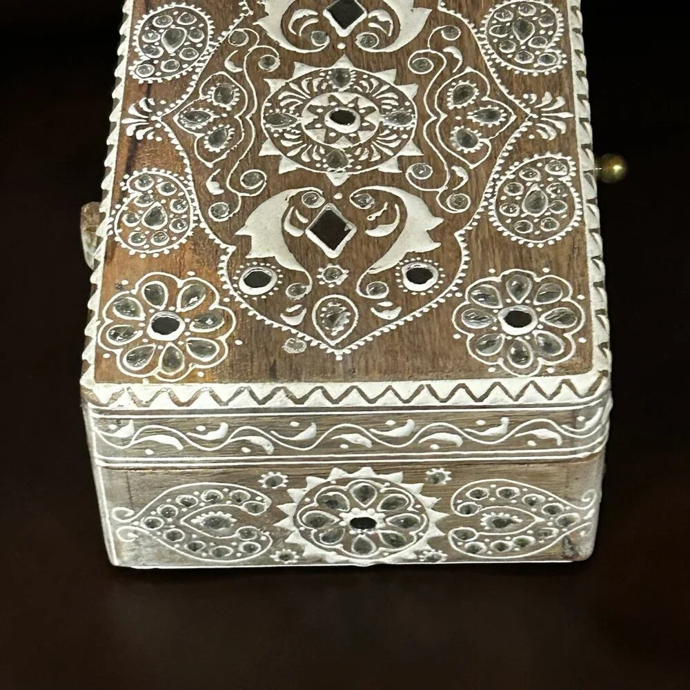 NWT Vintage Wooden Hand Carved Ornate Indian Keepsake Box